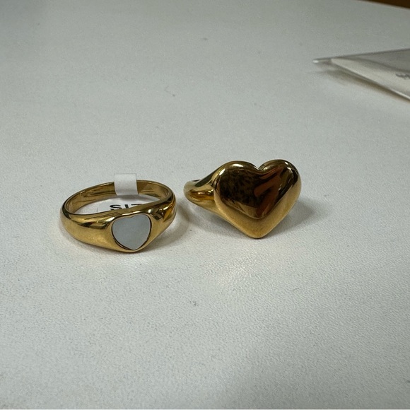 Gold Heart Rings - Picture 3 of 3